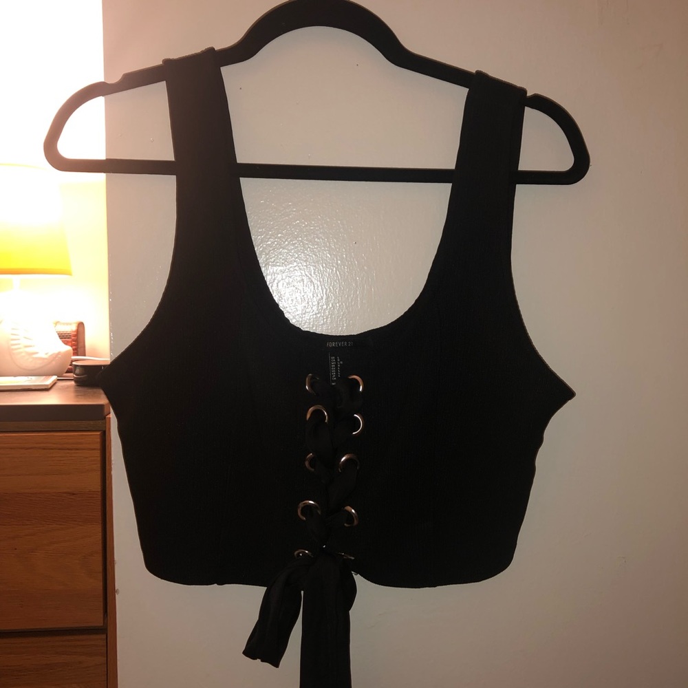 Black lace up tank crop top